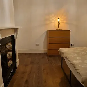  Habitación en casa particular 41 Crawley Road