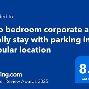  Holiday home Two Bedroom Corporate And Family With Parking - Orbitat